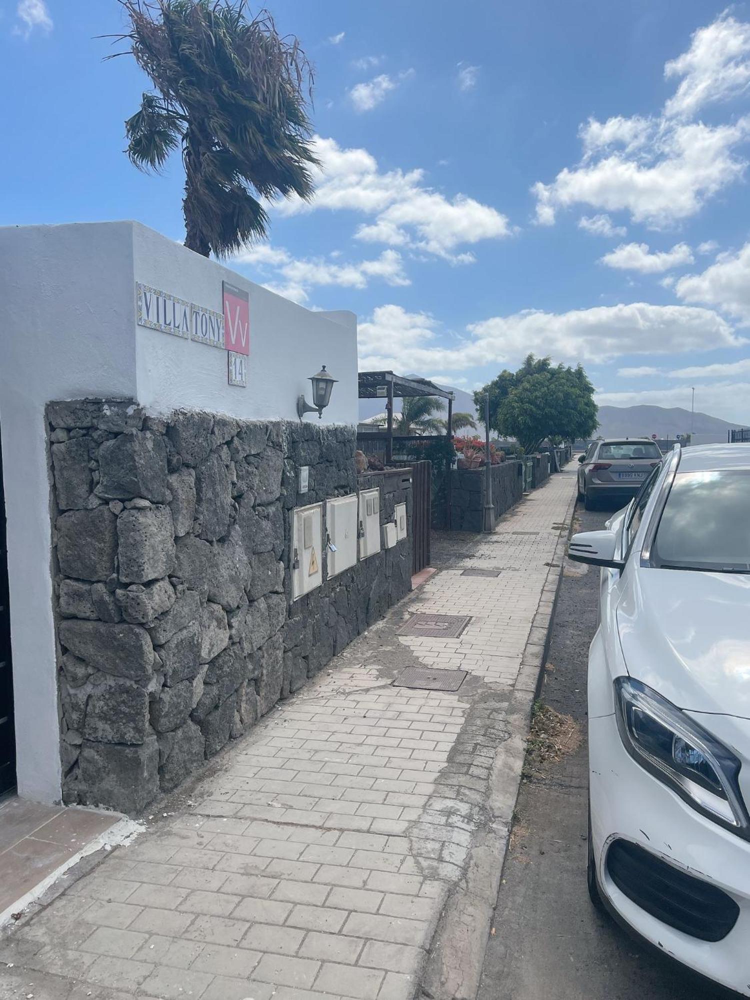 Villa Tony Playa Blanca  Buitenkant foto
