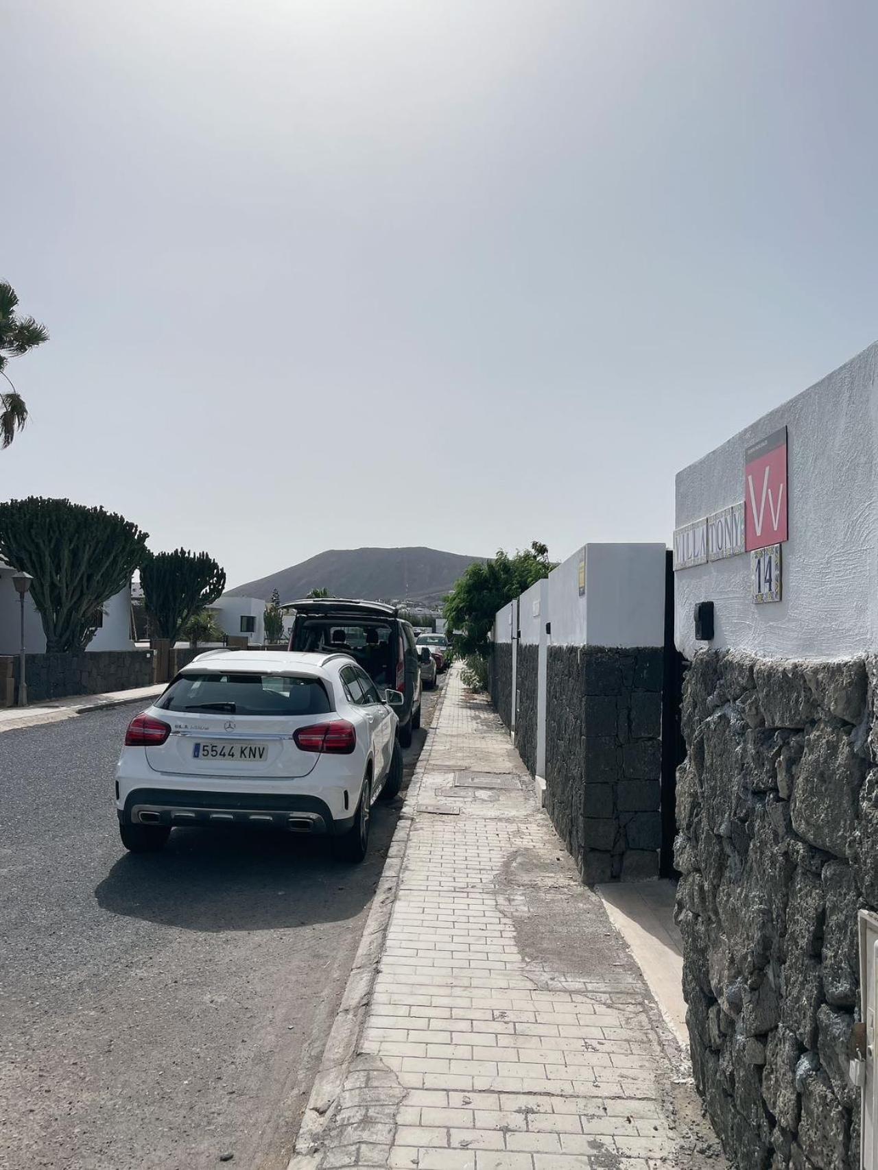 Villa Tony Playa Blanca  Buitenkant foto